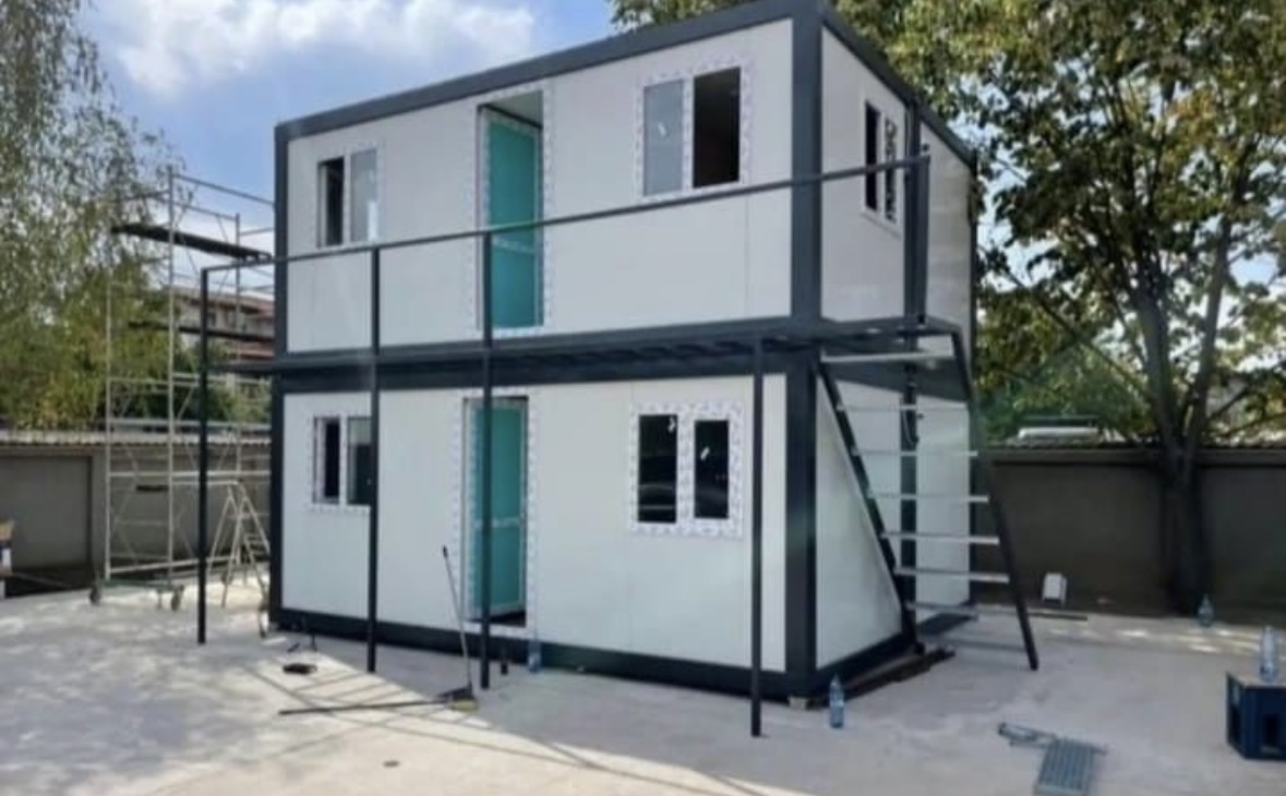 Container modular